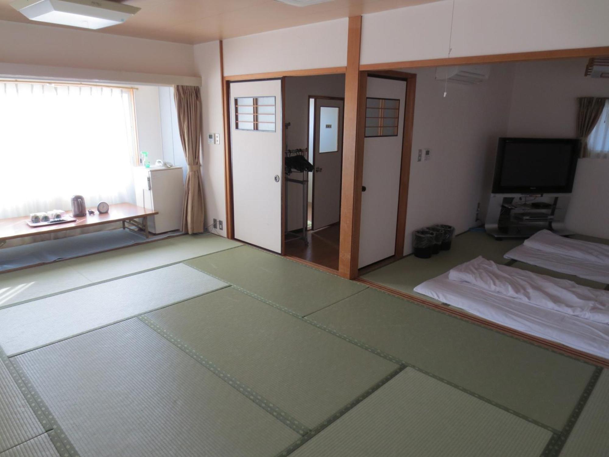 Hotel Minatoya Kōchi Zimmer foto